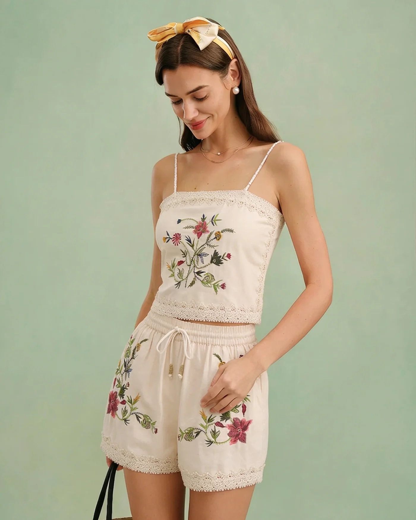 Apricot Embroidery Elastic Waist Shorts - Image 3