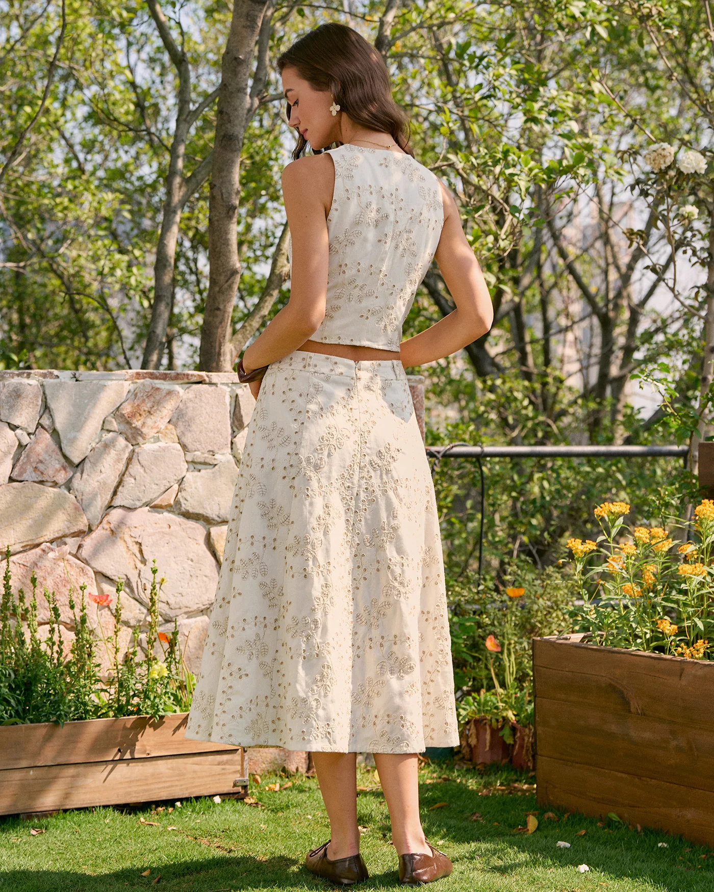 Beige Embroidery Midi Skirt - Image 6
