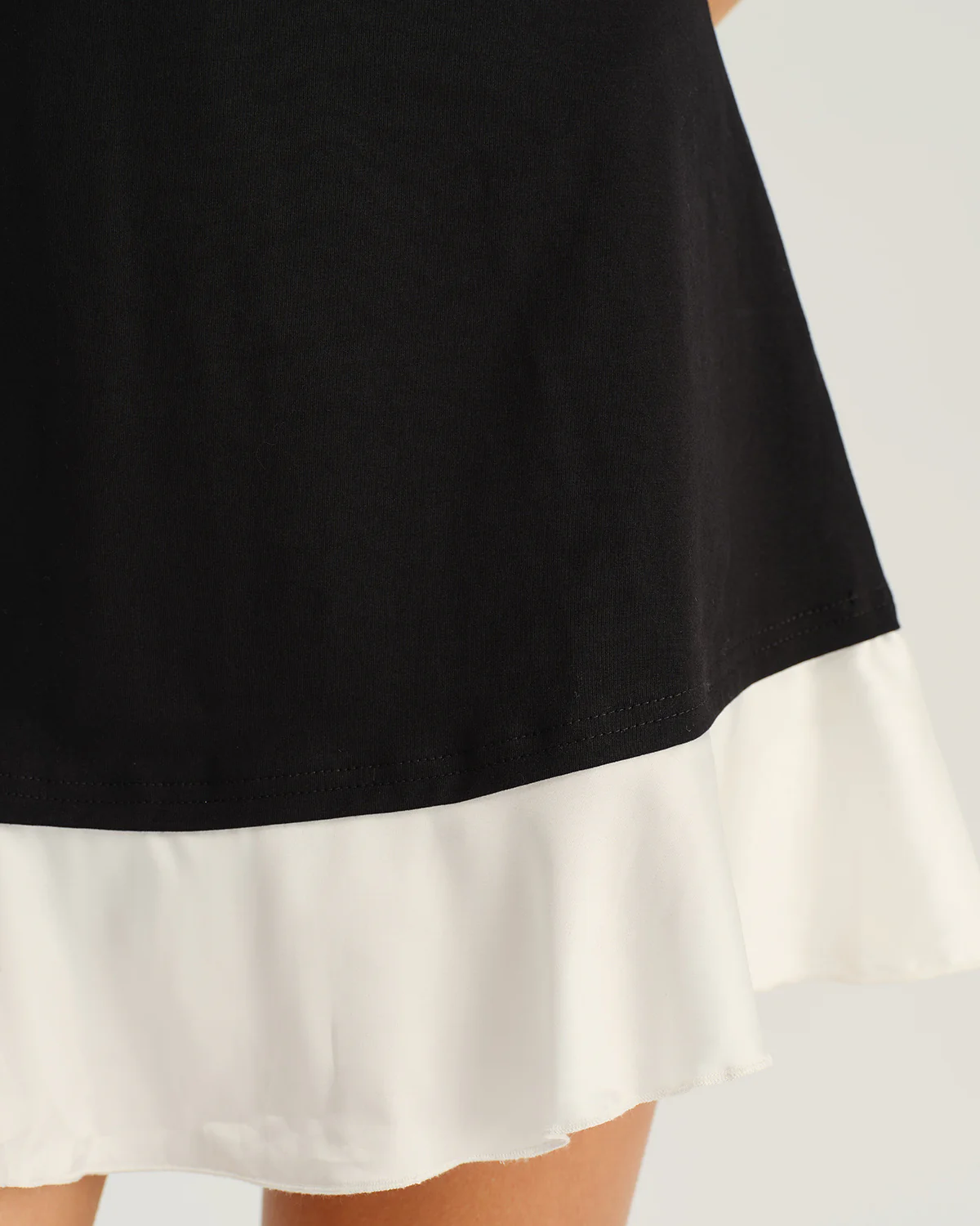 Black Contrasting A-Line Sleeveless Mini Dress - Image 2