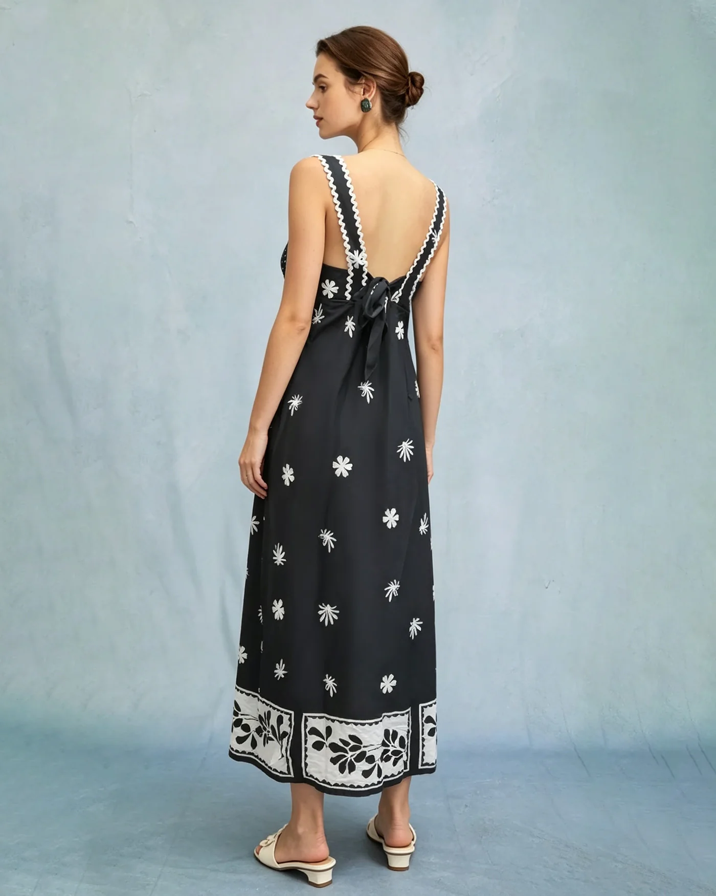 Black Floral Contrasting Slip Maxi Dress - Image 3