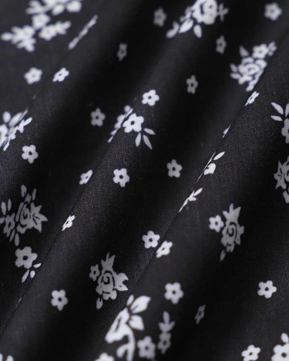 Black Floral Scoop Neck Blouse - Image 9
