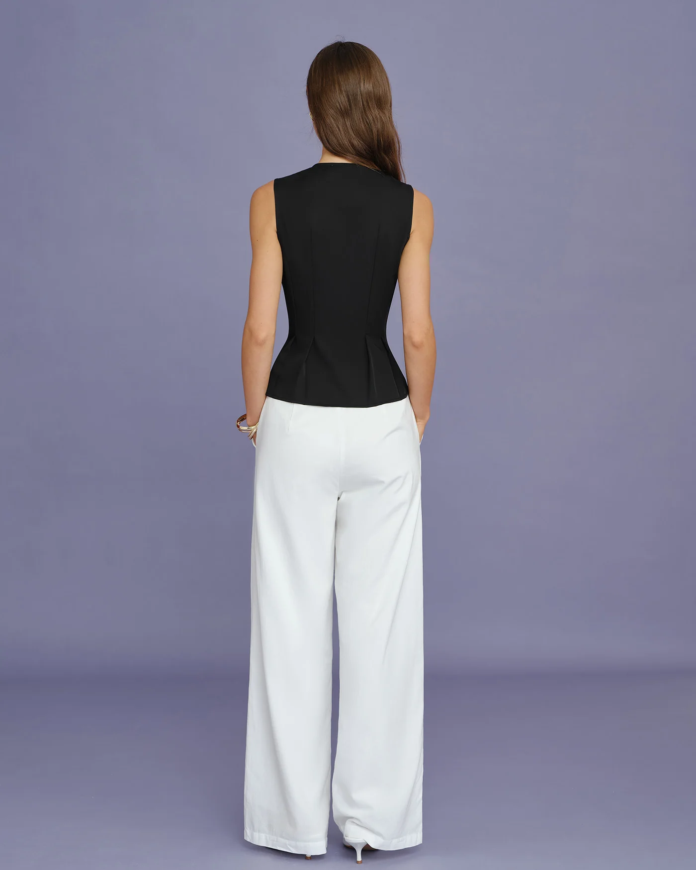 Black Solid Ruched Tank Top - Image 6