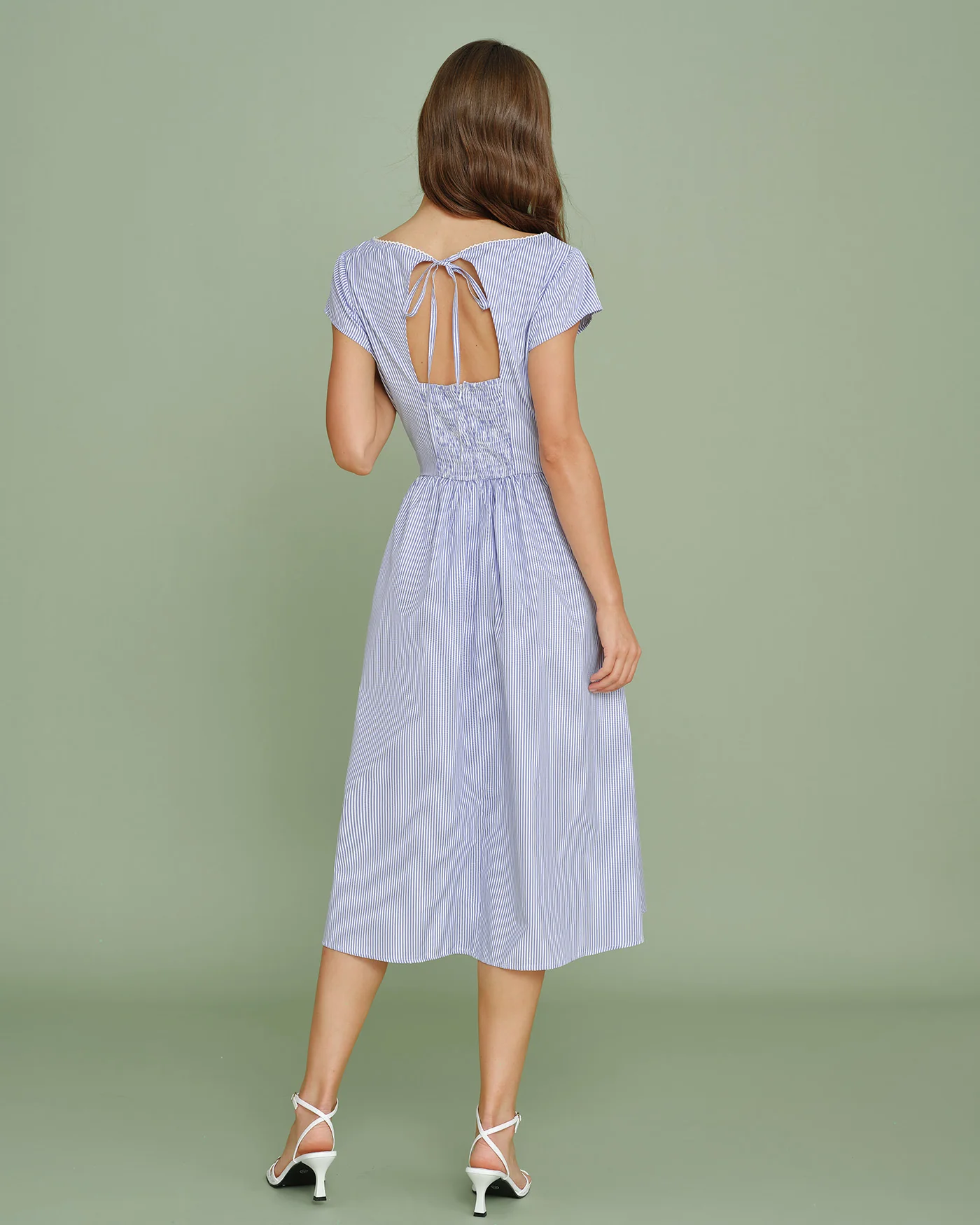 Blue Boat Neck Shirred Midi Dress - Image 4