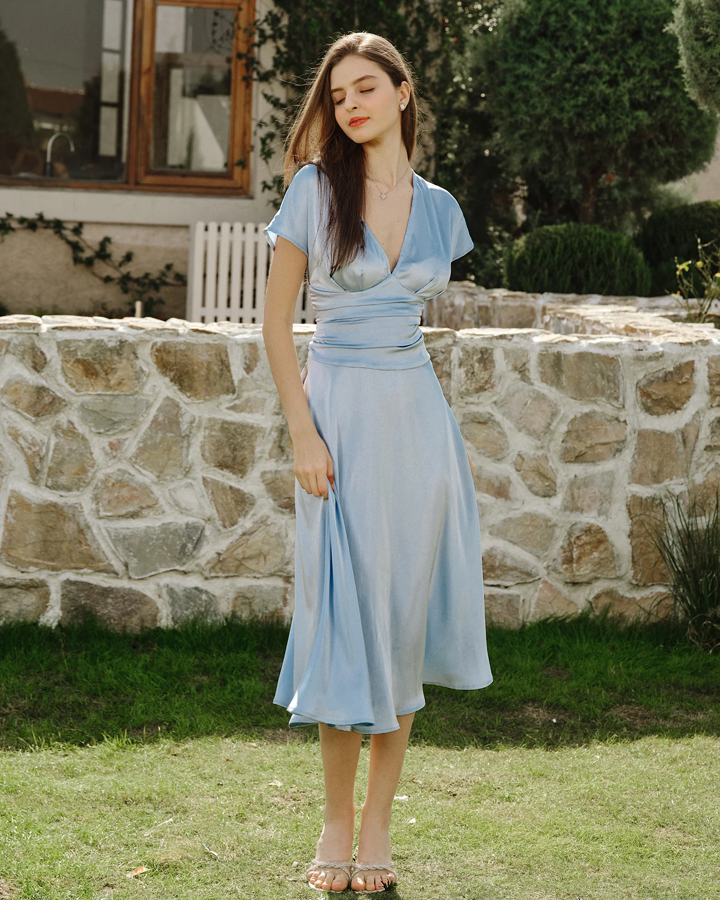Blue Drop Shoulder Pleated Midi Dress - Image 5