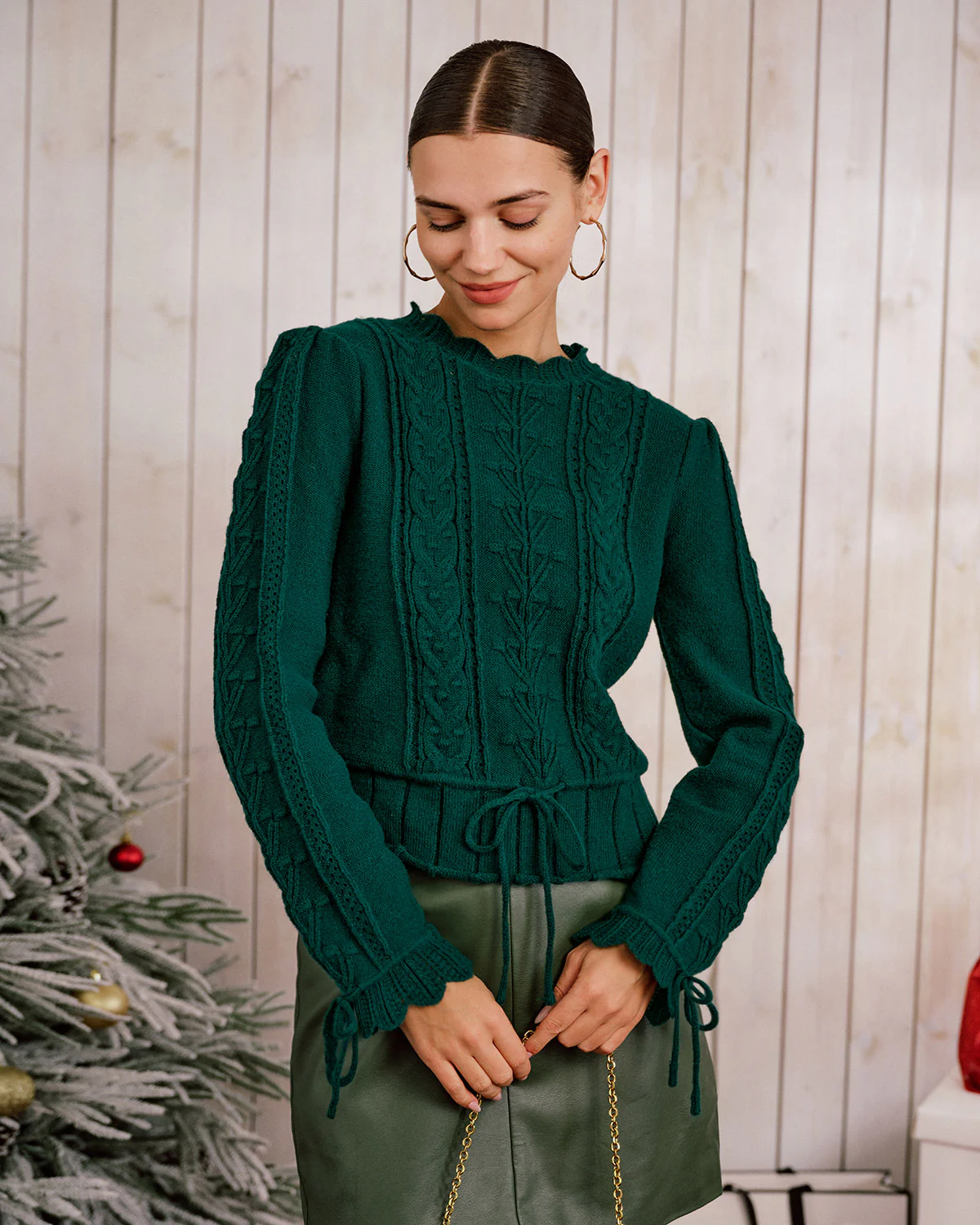 Green Scalloped Lantern Sleeve Sweater - Image 4