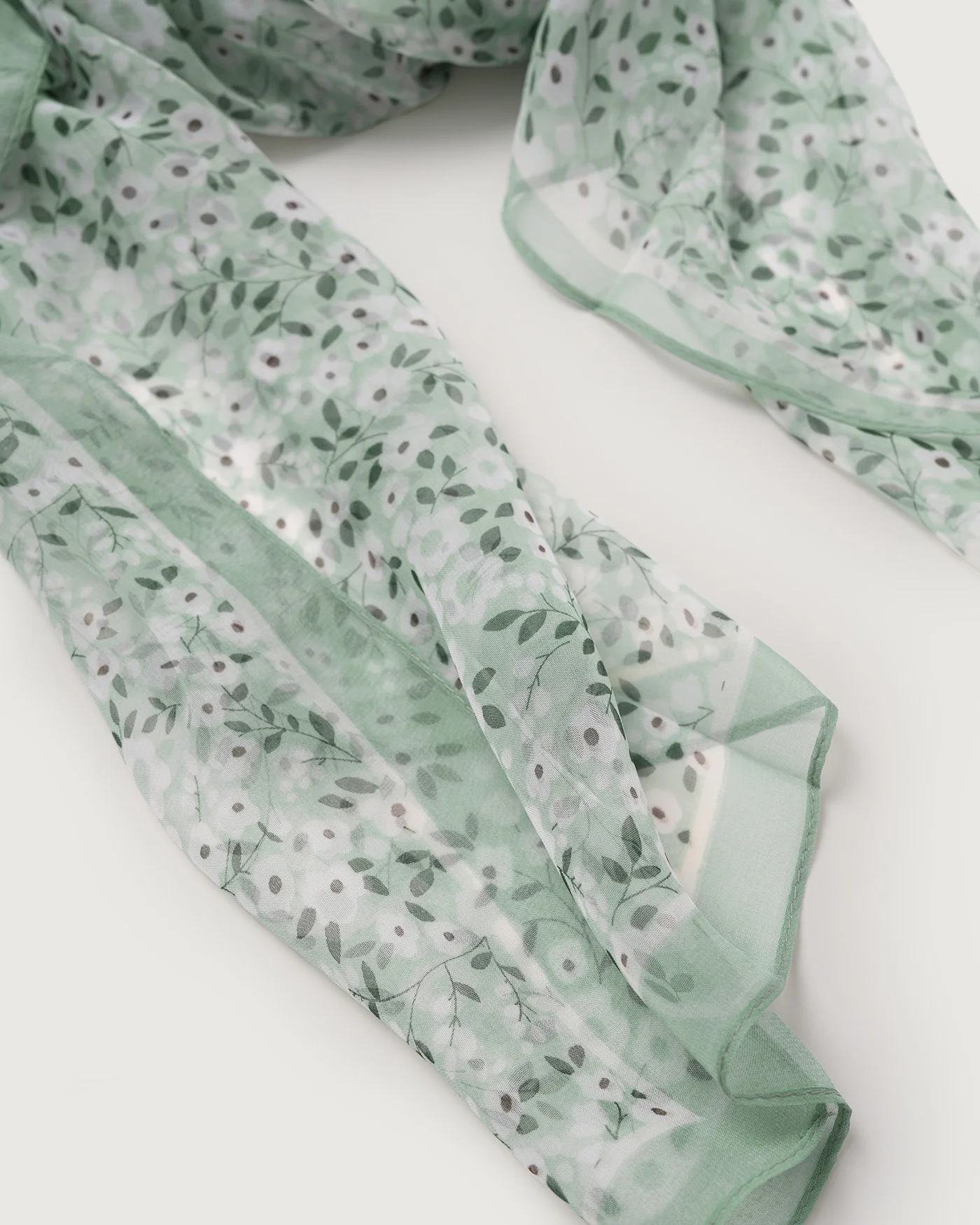 Green Scarve - Image 3