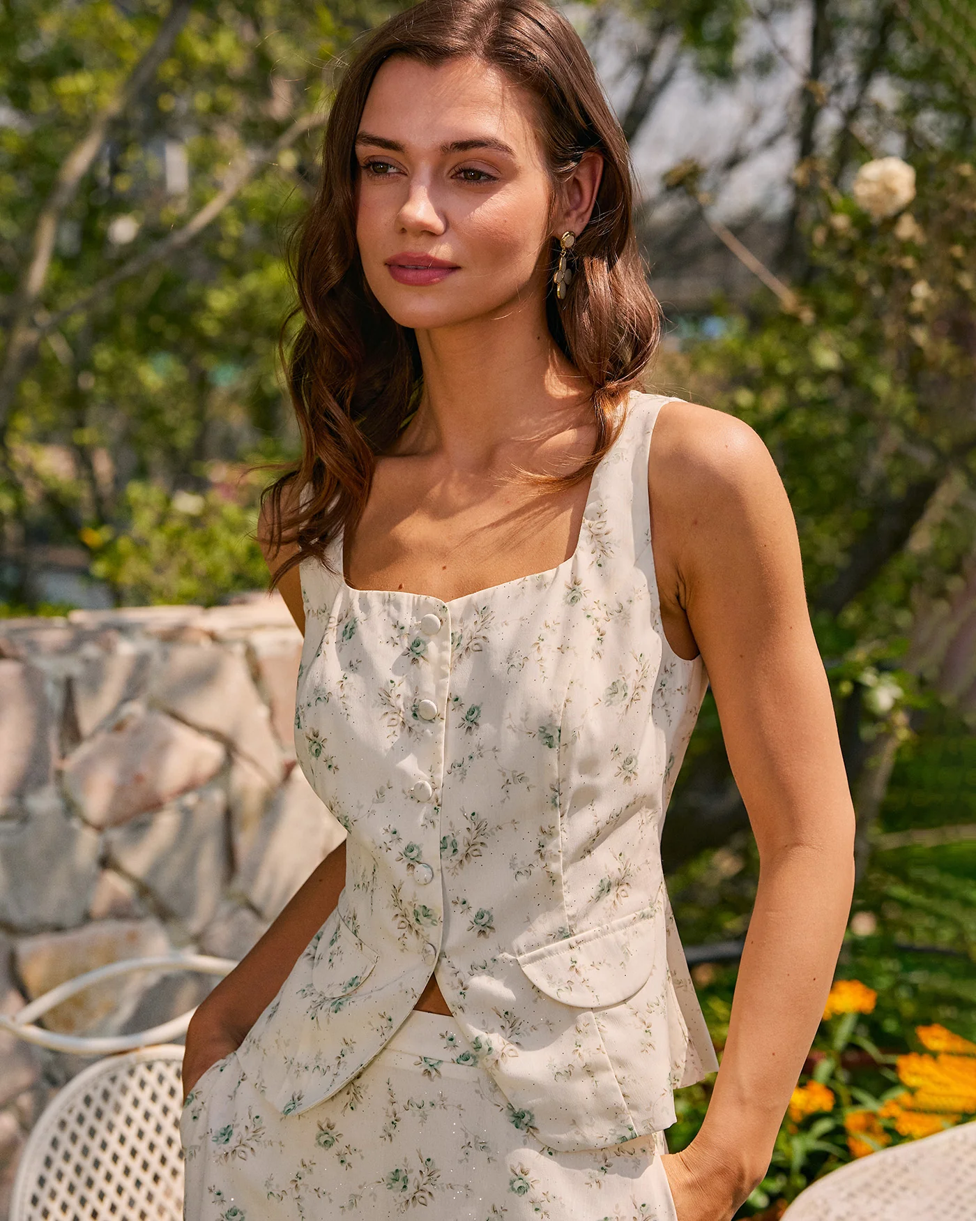 Green Square Neck Floral Tank Top - Image 4