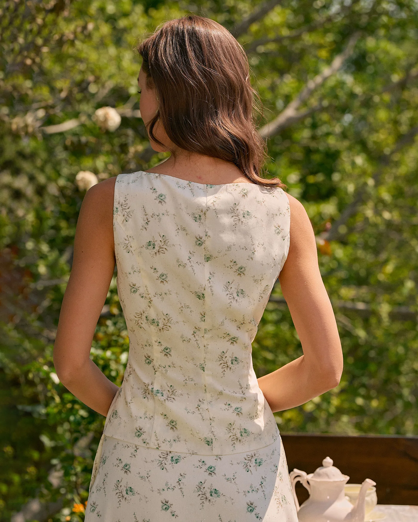 Green Square Neck Floral Tank Top - Image 5