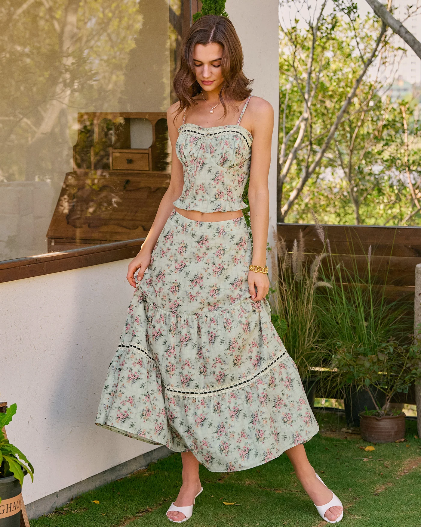 Green Sweetheart Neck Floral Cami Top - Image 3