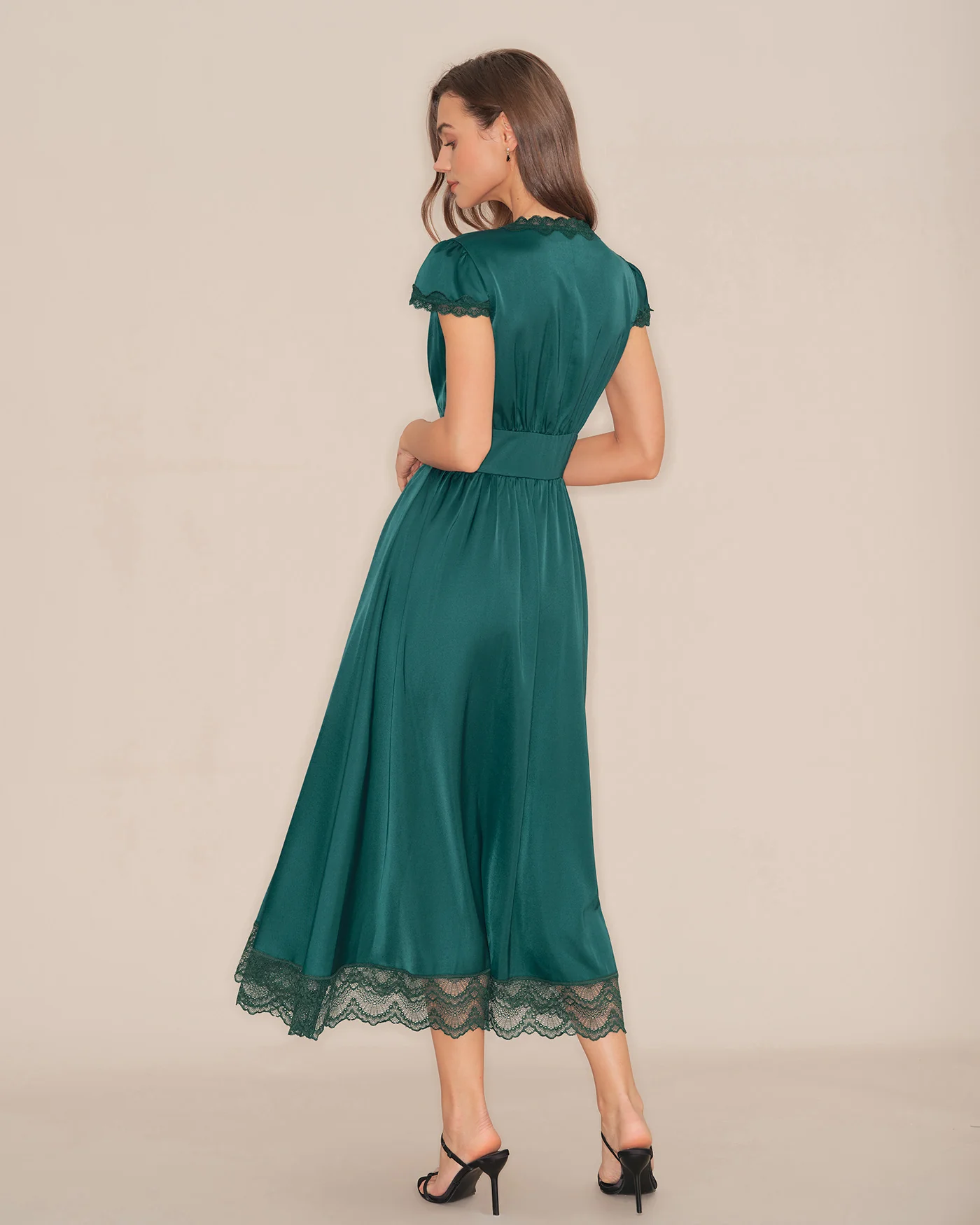 Green V Neck Lace Maxi Dress - Image 8