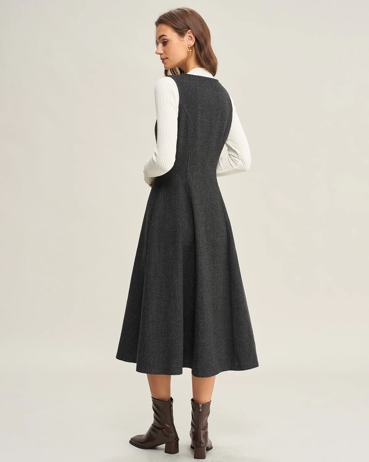 Grey Tweed Sleeveless Midi Dress - Image 4