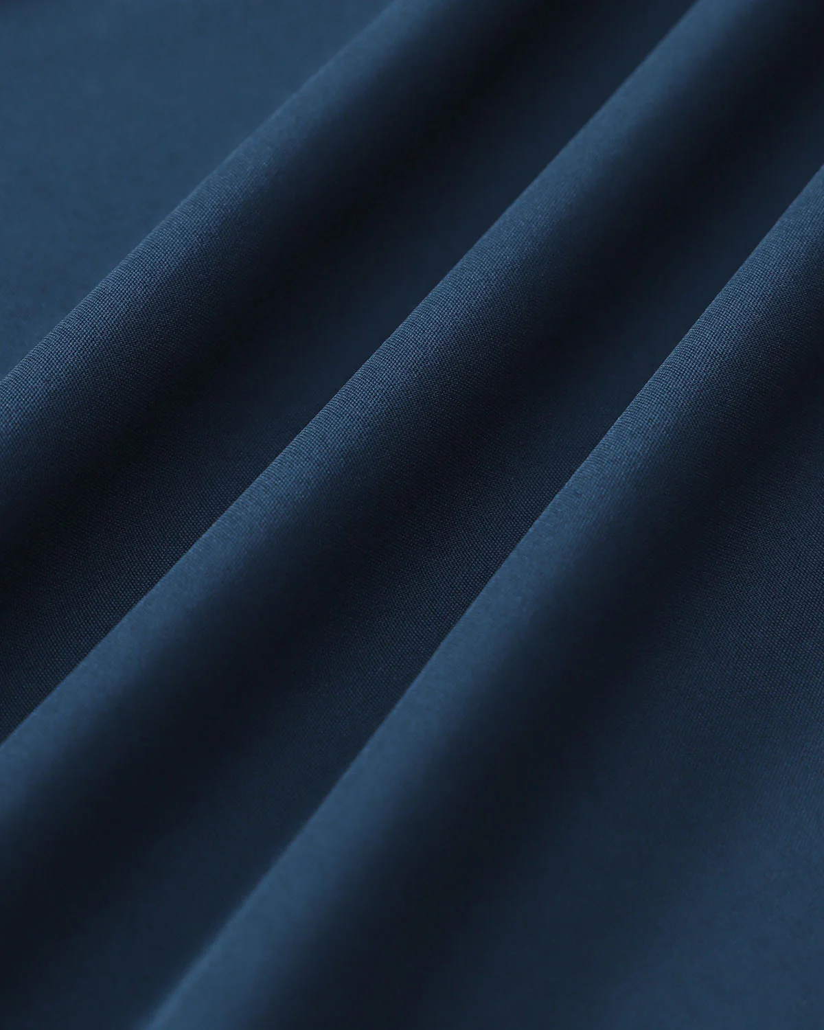 Navy Ruched Halter Midi Dress - Image 9