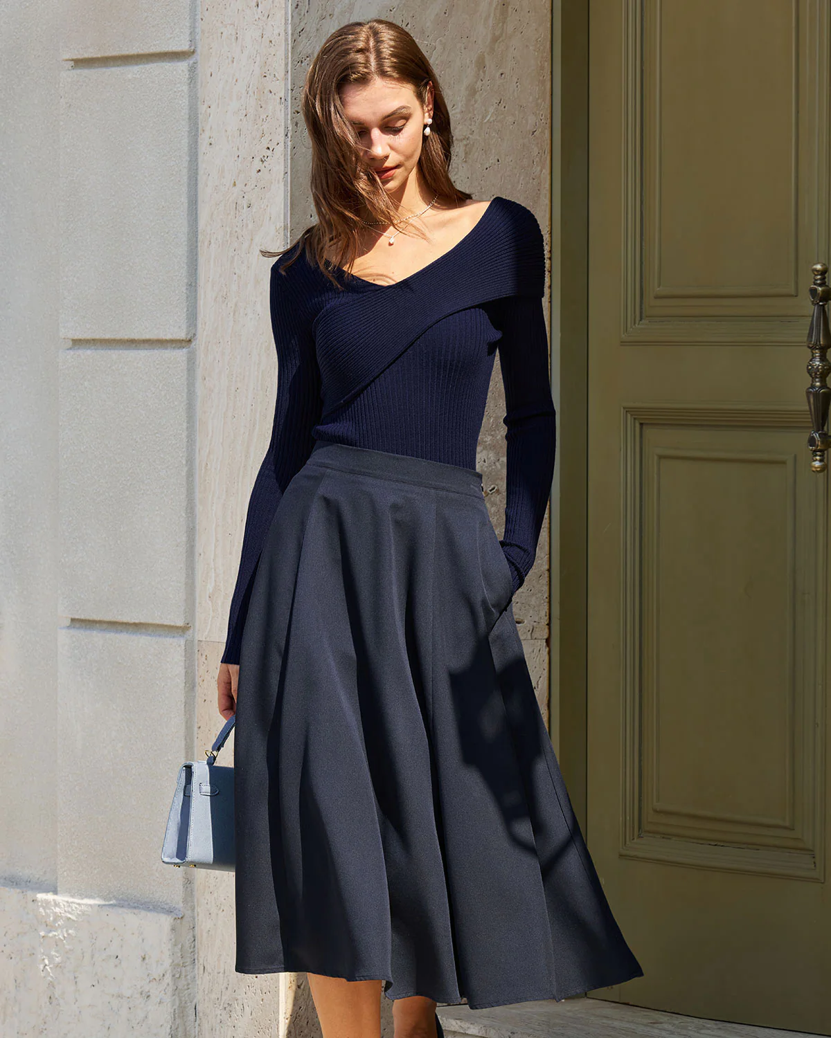 Navy V Neck Ribbed Knit Tee - Image 3