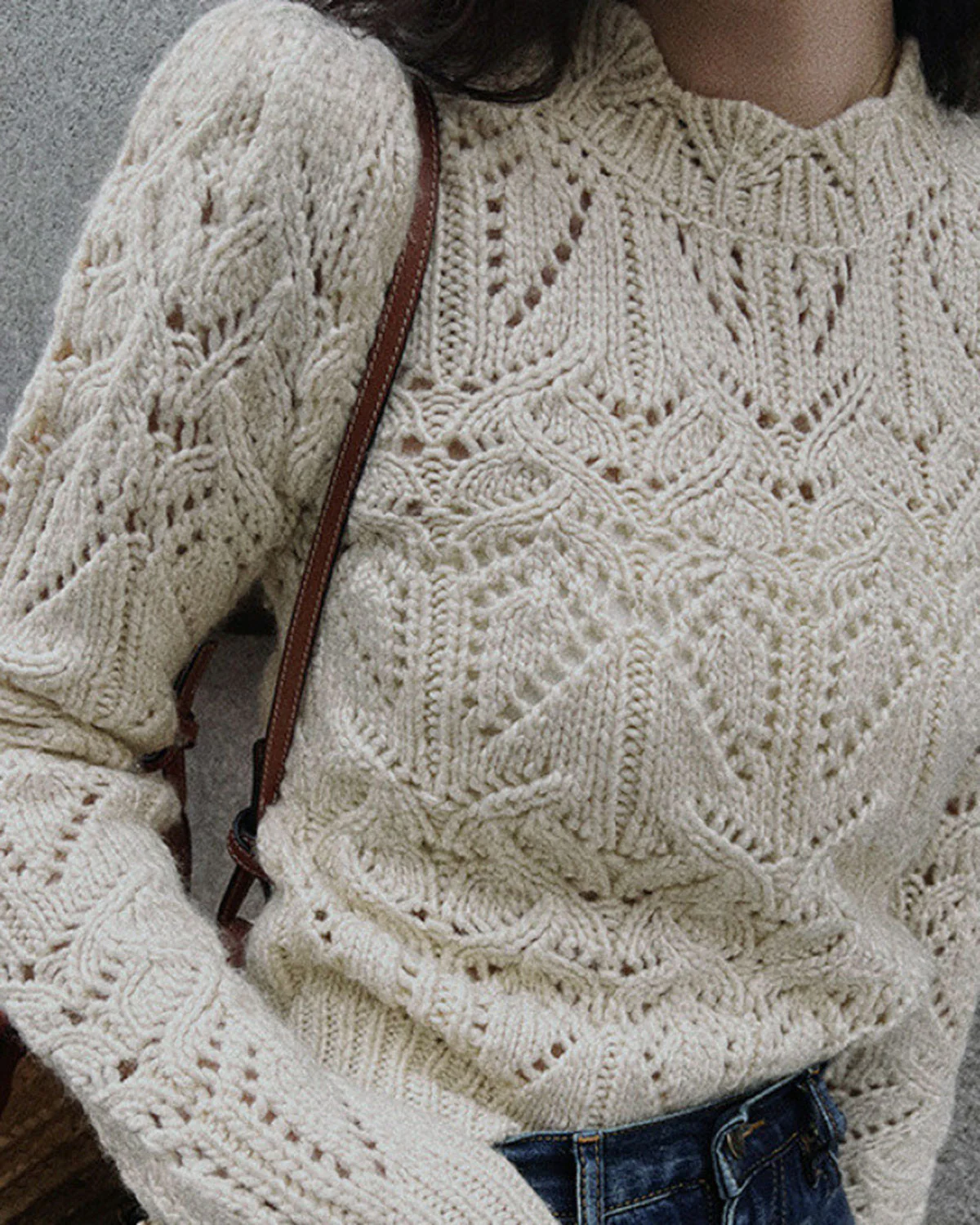 Off White Round Neck Cut Out Sweater - Image 3