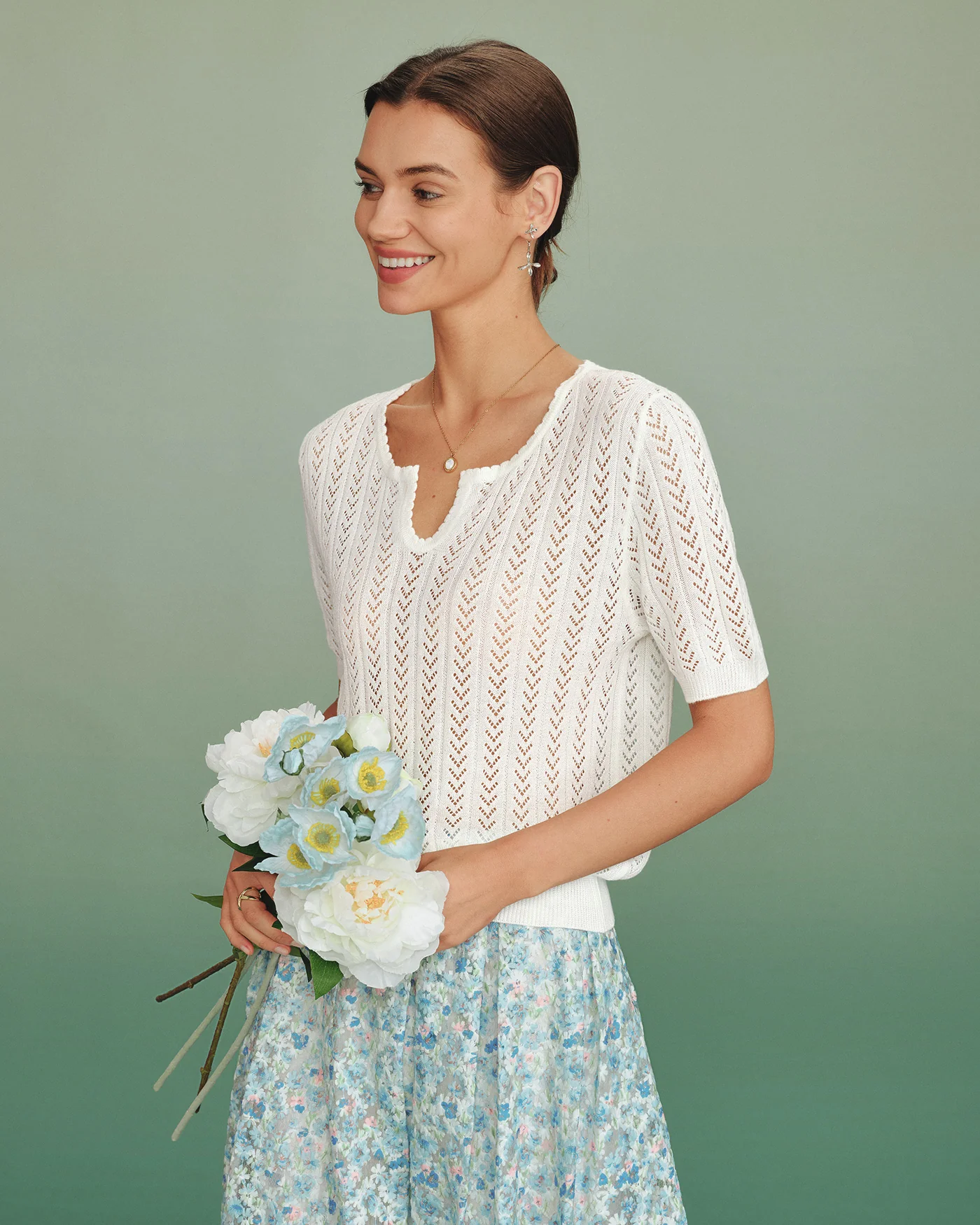 Off White V Neck Textured Sweater - Image 3