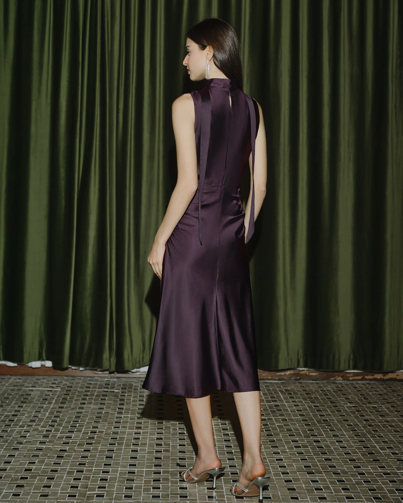 Purple Cowl Neck Mermaid Satin Midi Dress - Image 7