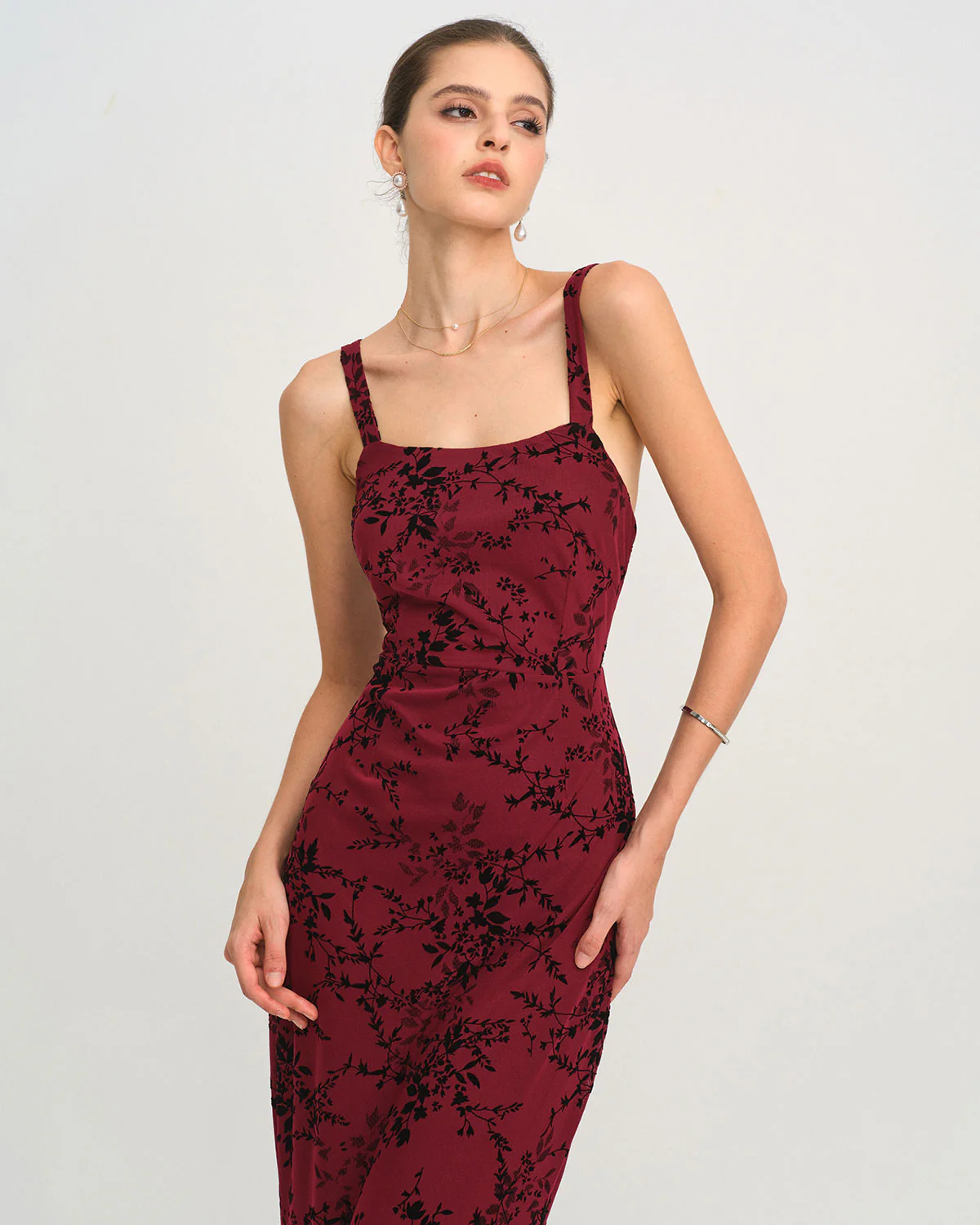 Red Floral Sleeveless Maxi Dress - Image 3