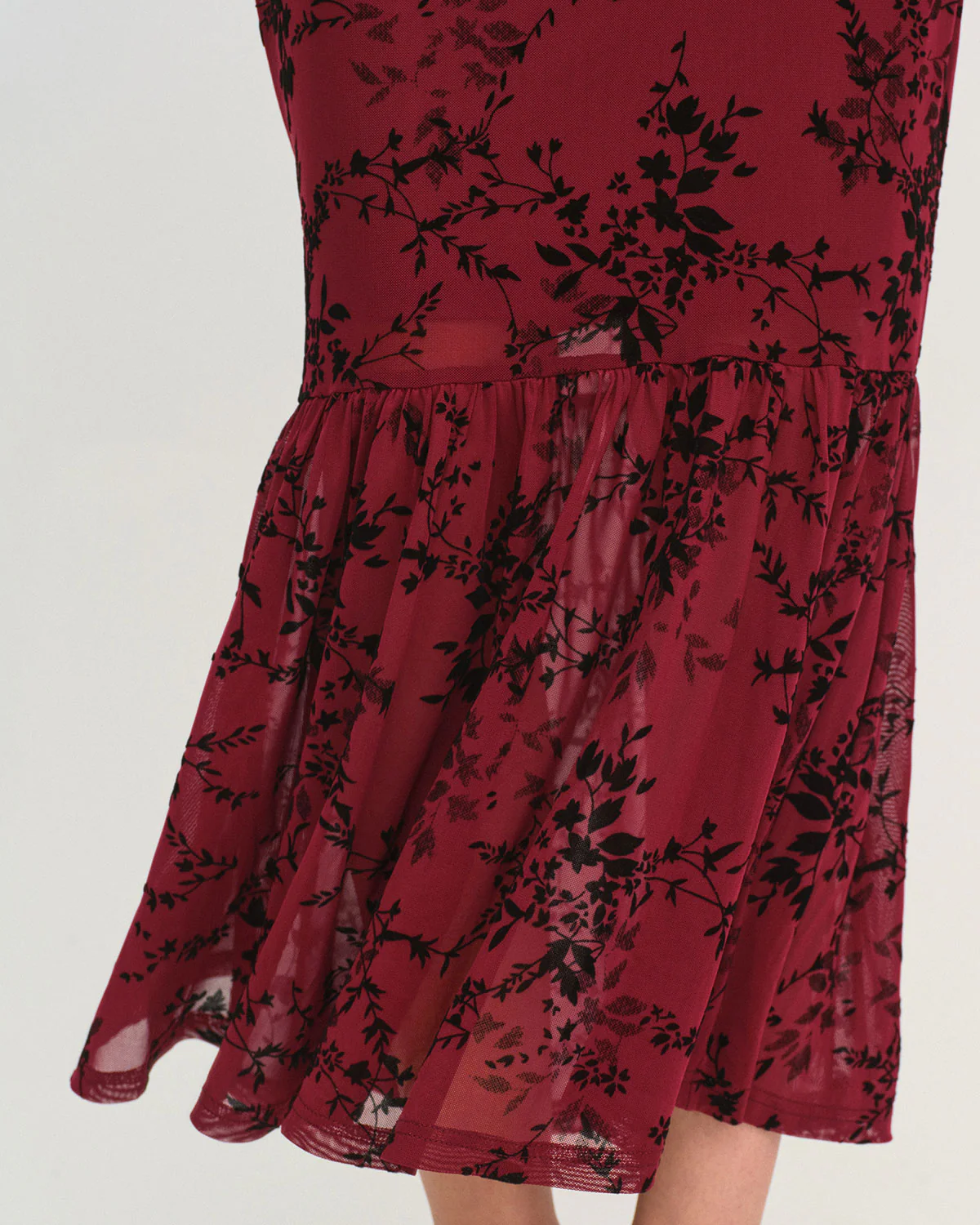 Red Floral Sleeveless Maxi Dress - Image 4