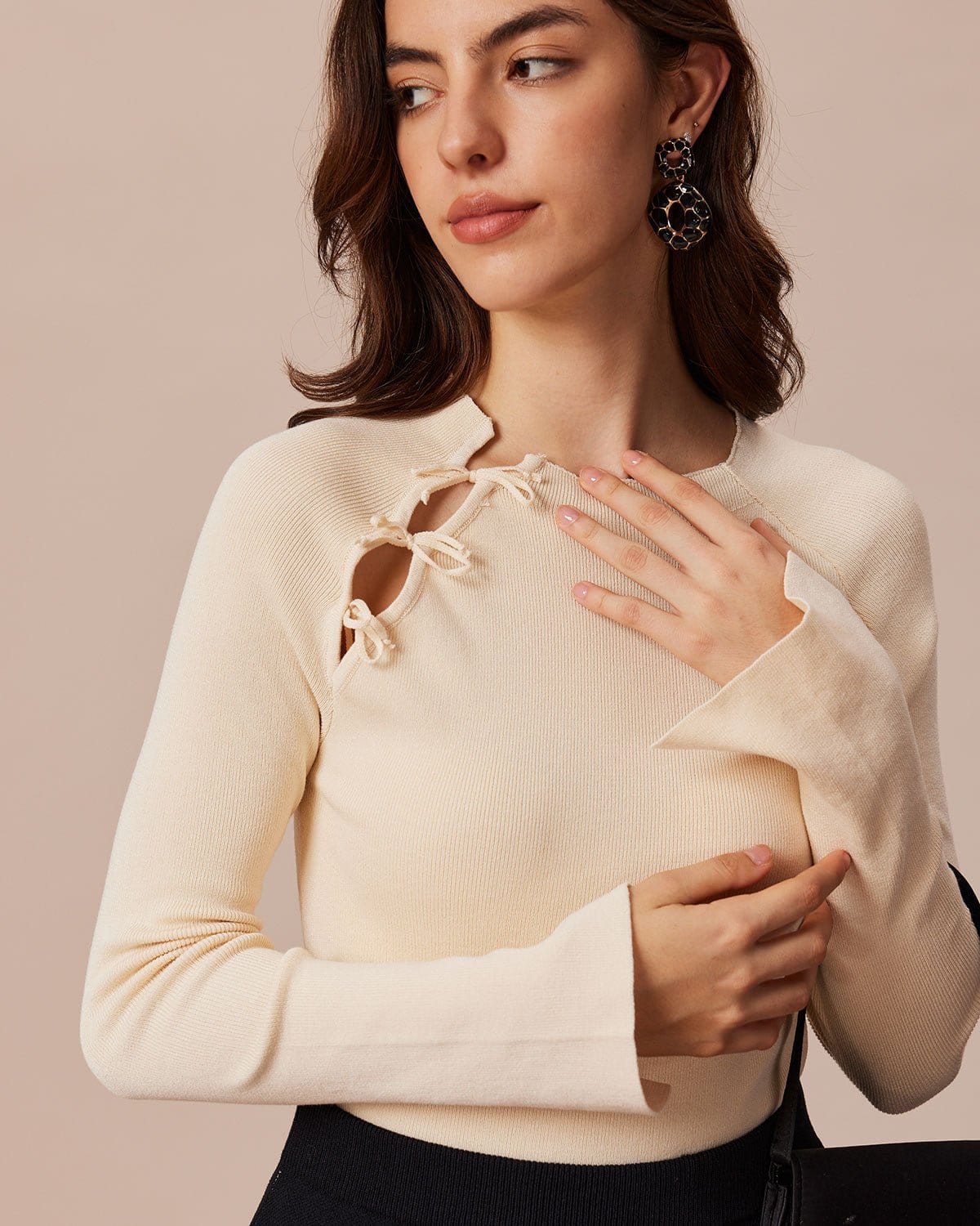 The Beige Ribbed Cut Out Bowknot Knit Top - Image 4