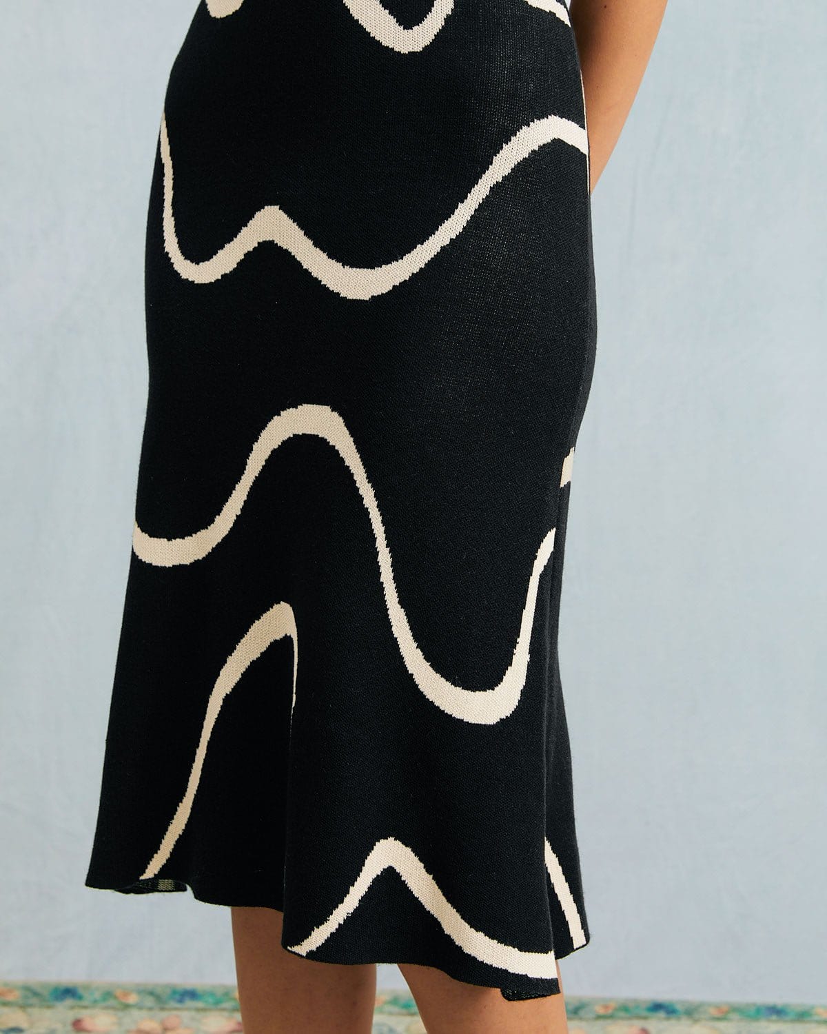 The Black Wave Mermaid Hem Knit Midi Dress - Image 5