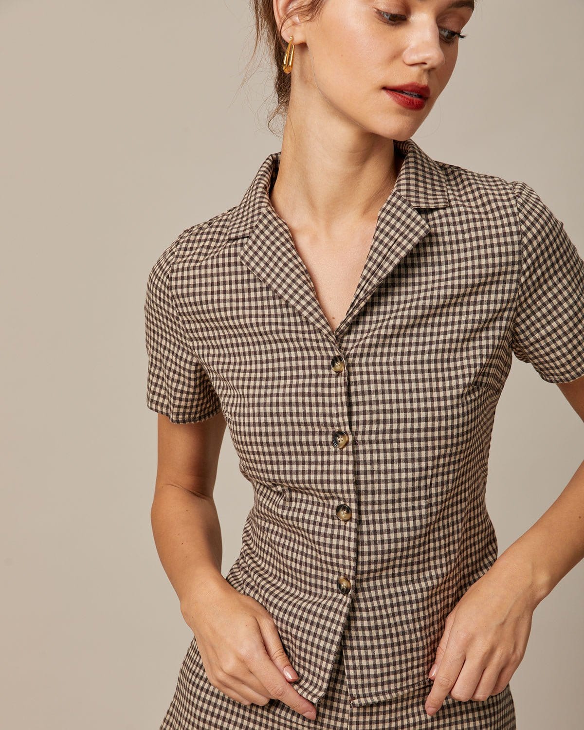 The Brown Lapel Gingham Short Sleeve Blouse - Image 3
