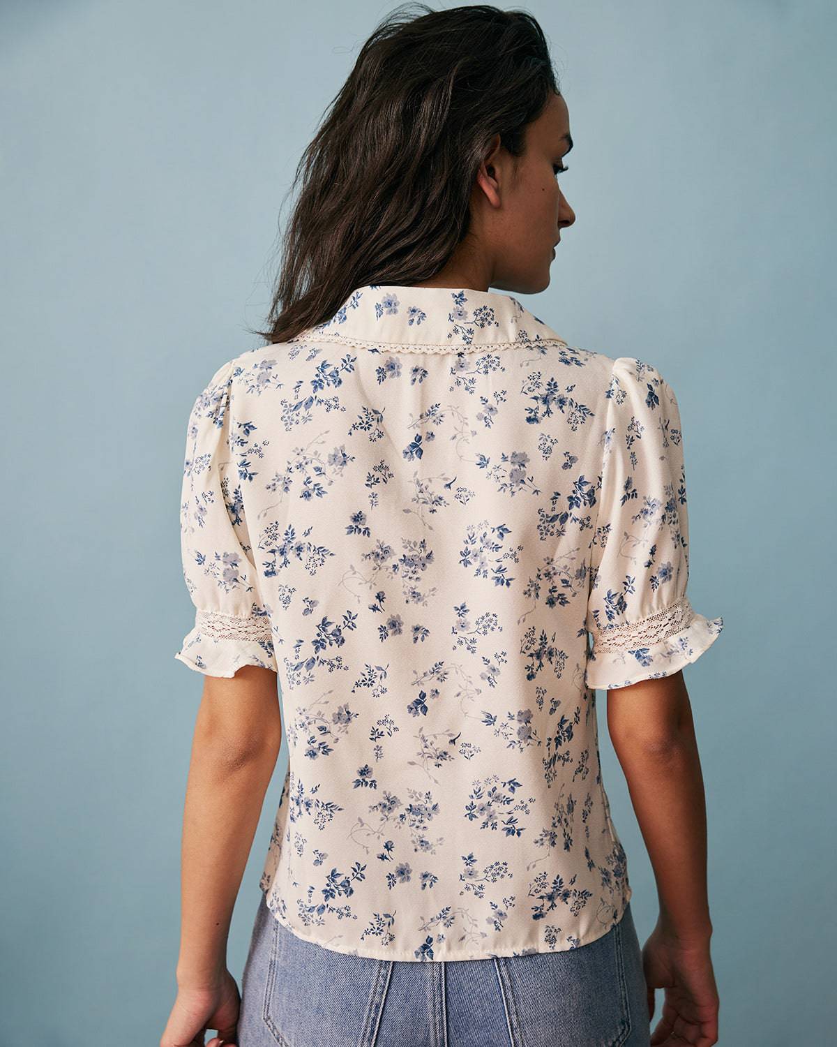 The Lace Spliced Pleated Floral Shirt - Image 4