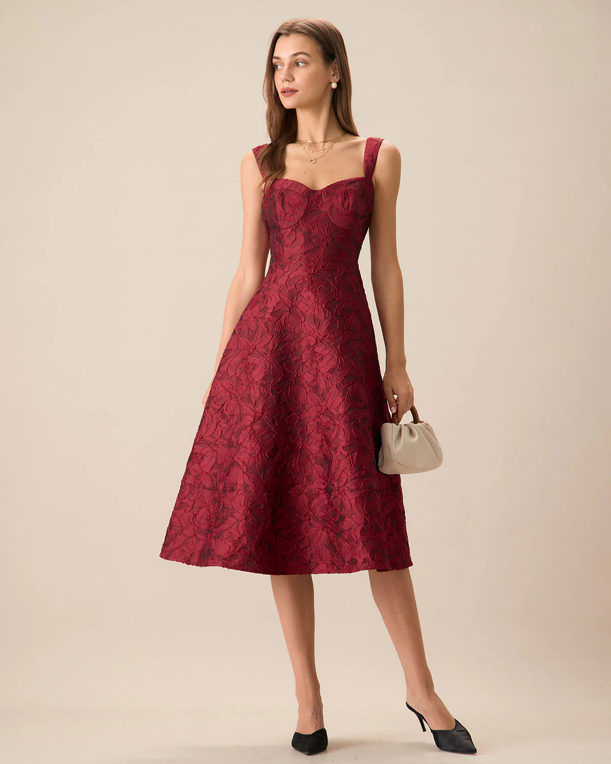 The Red Sweetheart Neck Jacquard Midi Dress - Image 4