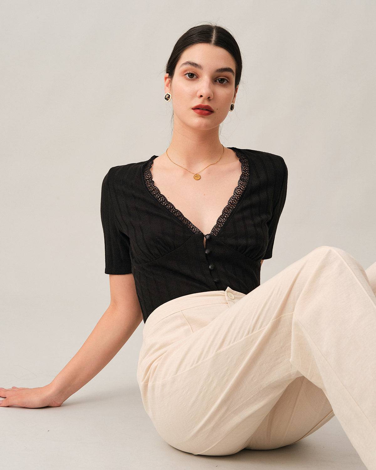The Ribbed Lace Trim Tee - Image 6