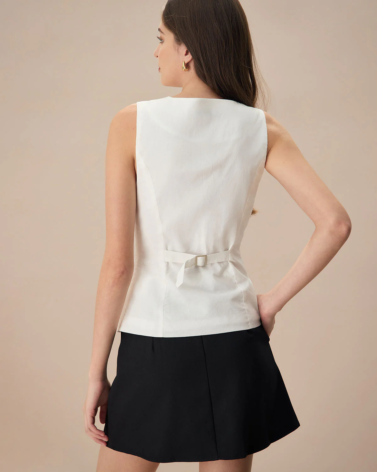 The White Single-breasted Cotton Vest - Image 5