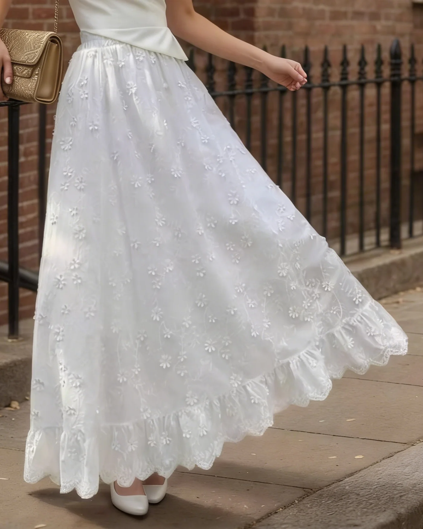 White Floral Elastic Waist Midi Skirt - Image 2