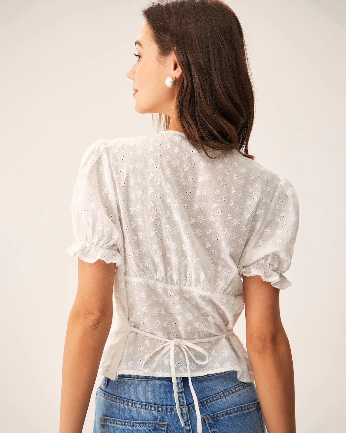 White Floral Puffed Sleeve Blouse - Image 4