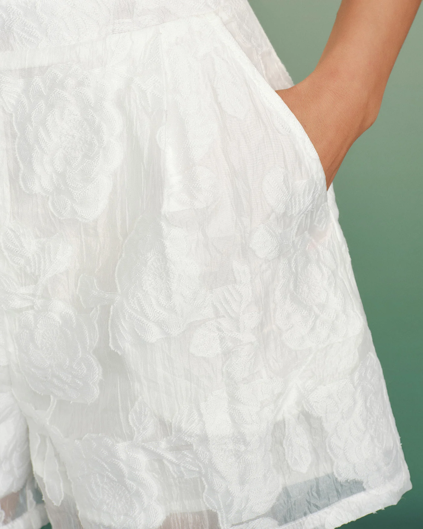 White Jacquard Pockets Shorts - Image 2
