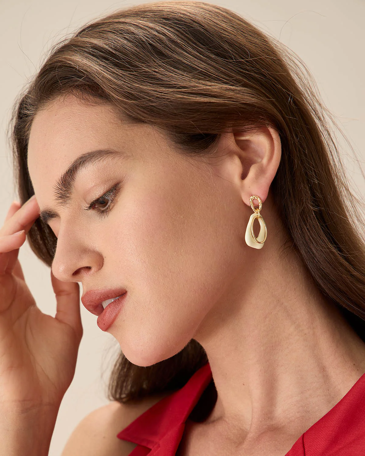 White Overlapping Geometric Earrings - Image 3
