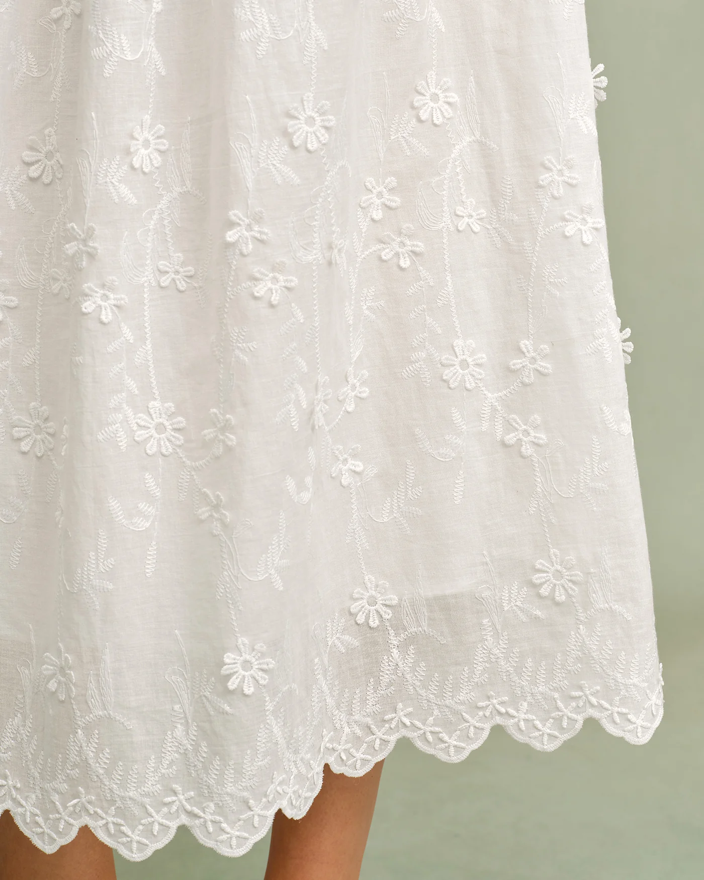 White Round Neck Floral Midi Dress - Image 4