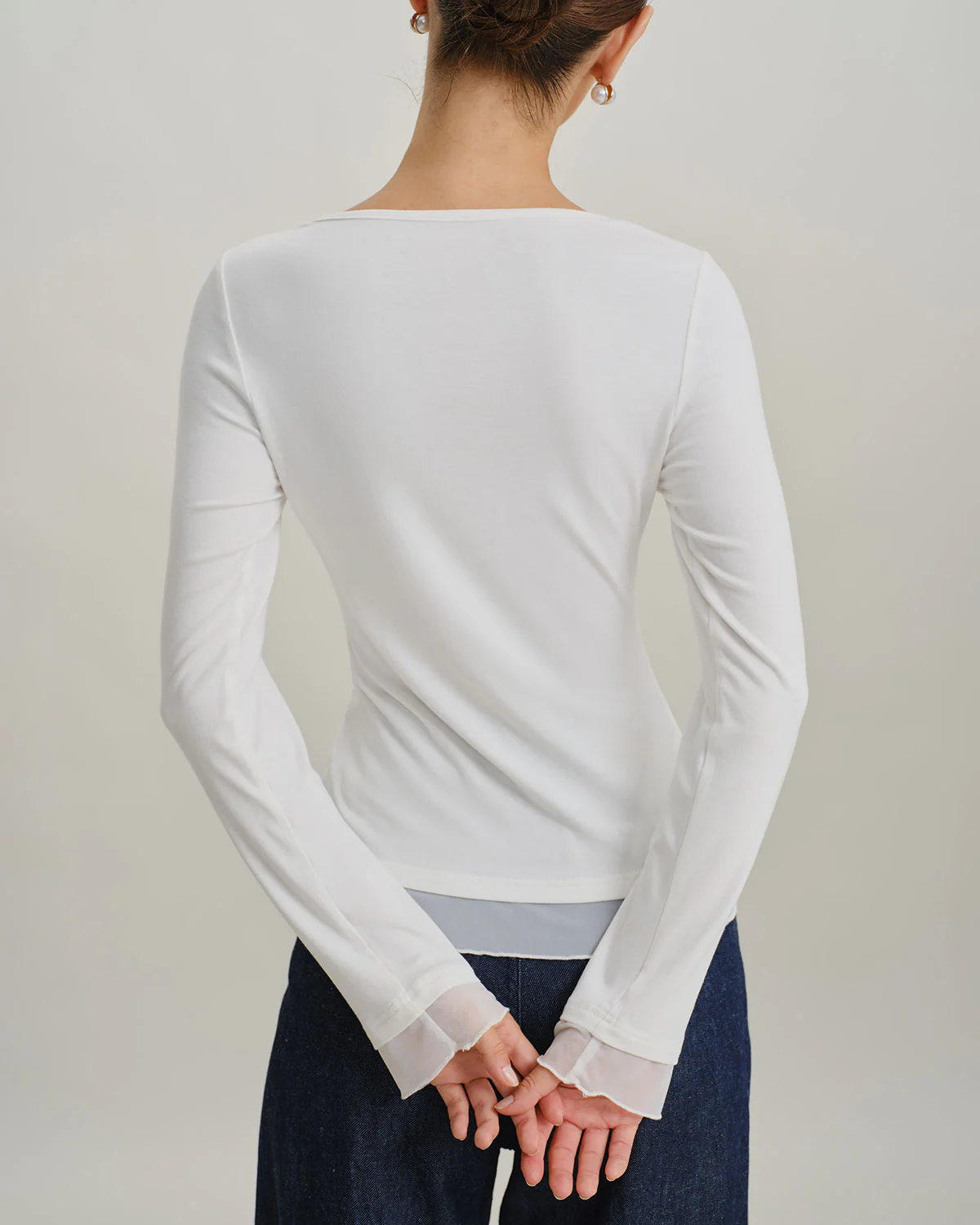 White Round Neck Knit Slim Tee - Image 4