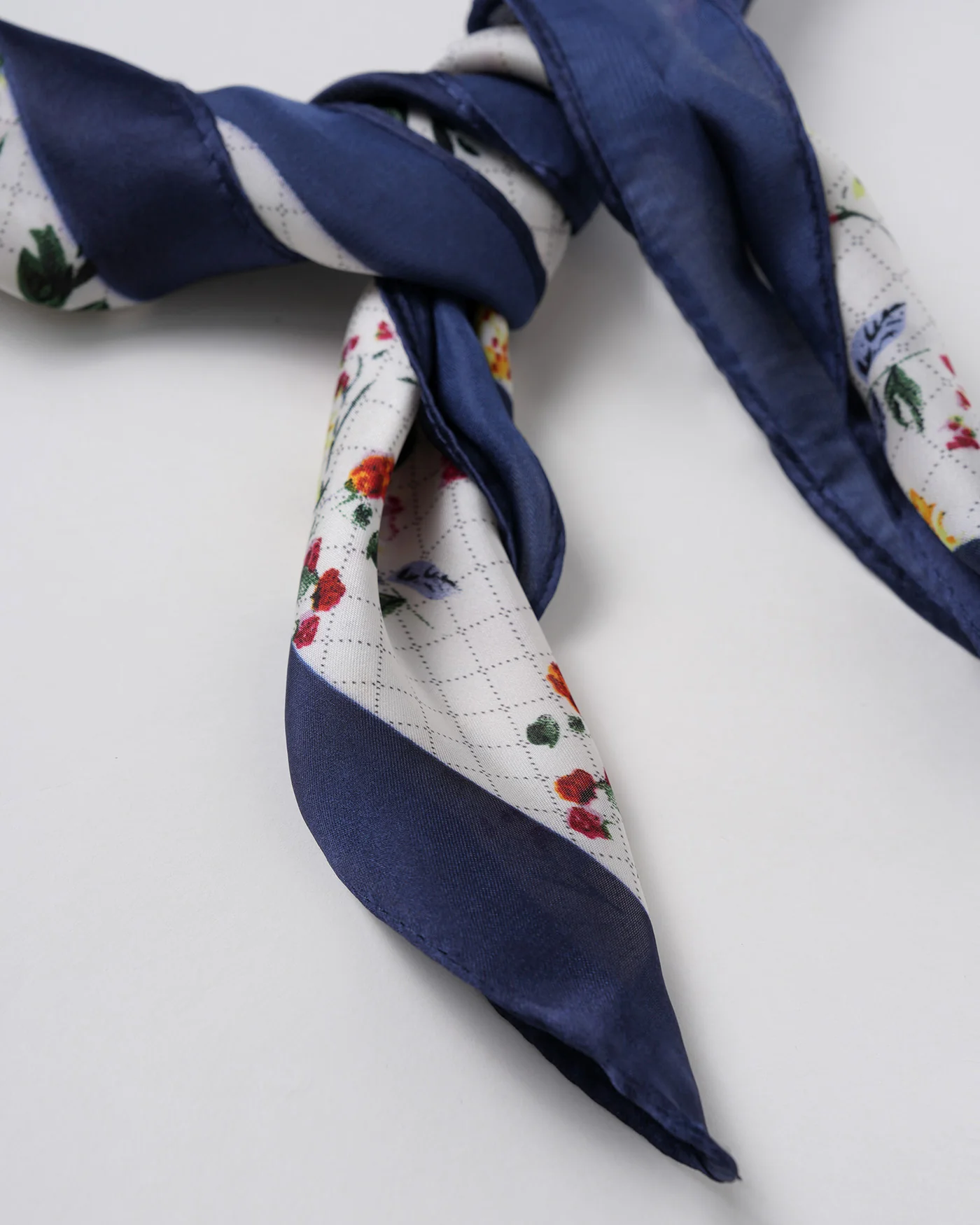 Women's Printed Scarve - Image 3