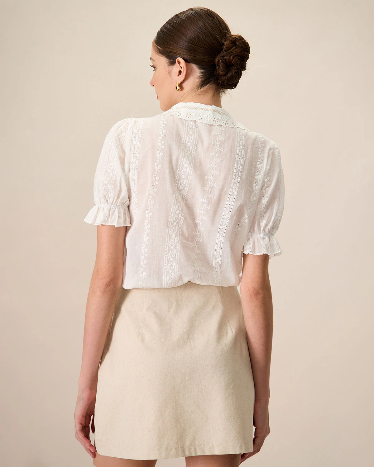 Women's White Collared Lace Embroidery Cotton Blouse - Image 4